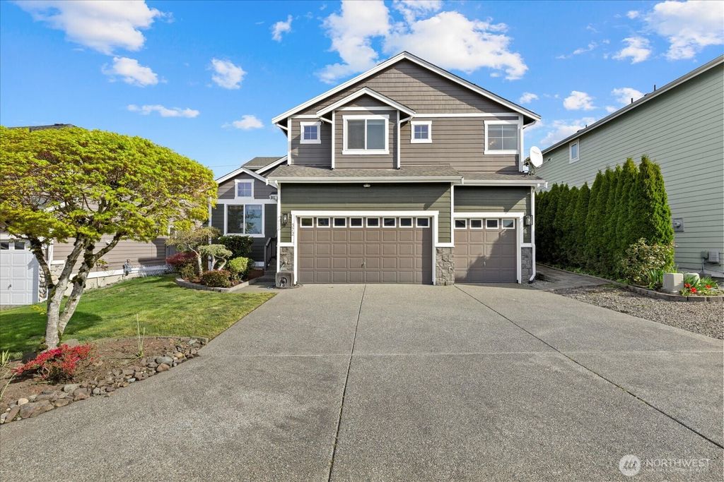 Photo of 372 Nile Place NE, Renton, WA 98059 (MLS # 2361335)