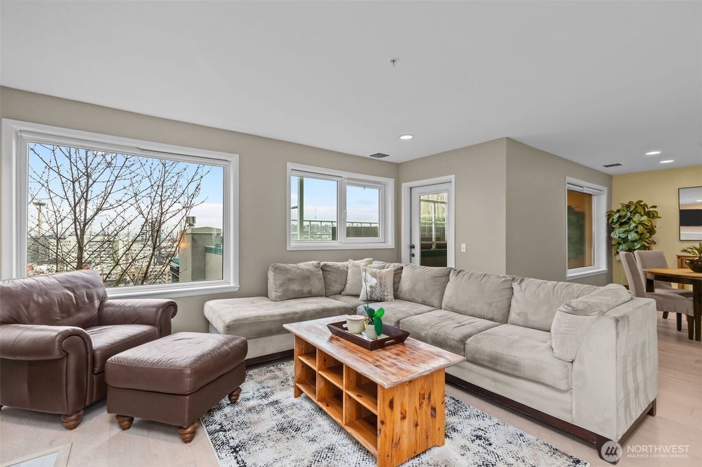 Photo of 420 Melrose Avenue E #603, Seattle, WA 98102 (MLS # 2494069)