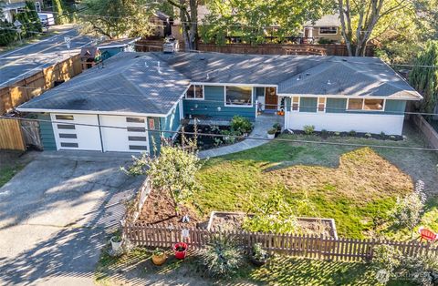 Photo of 303 NW 203rd Street, Shoreline, WA 98177 (MLS # 2442008)