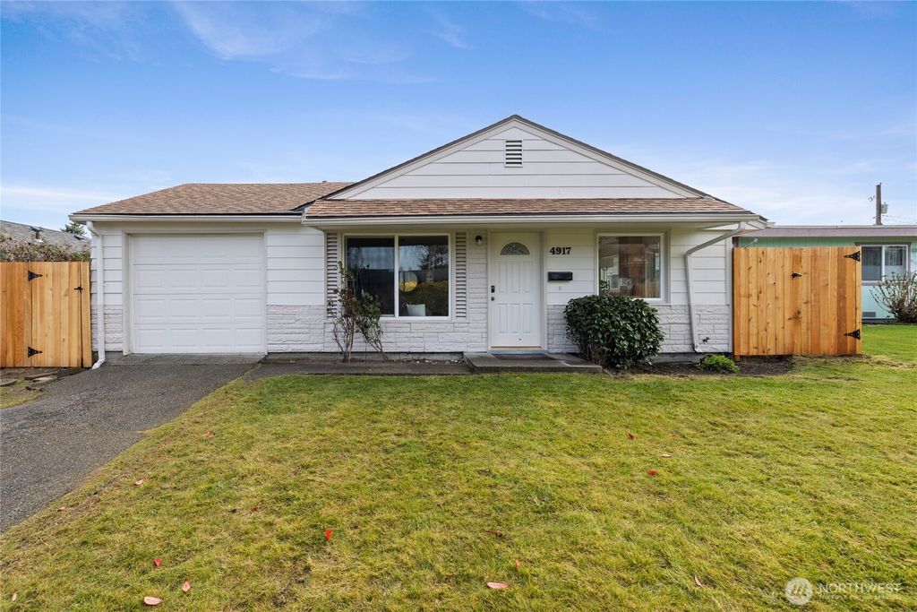 Photo of 4917 N Vassault Street, Tacoma, WA 98407 (MLS # 2487581)
