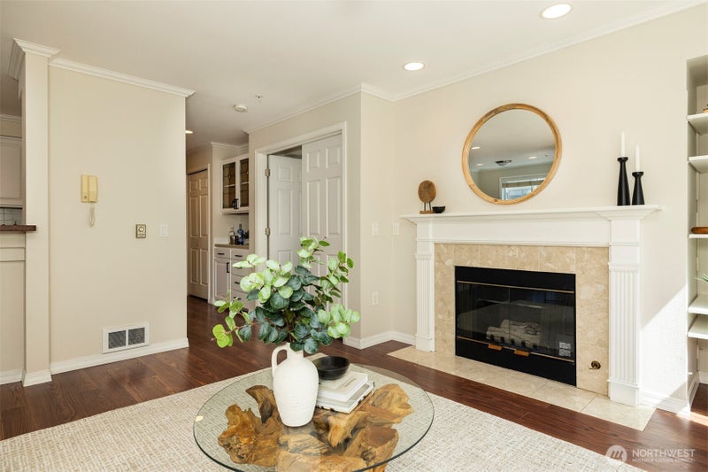 1762 NW 57th Street 203