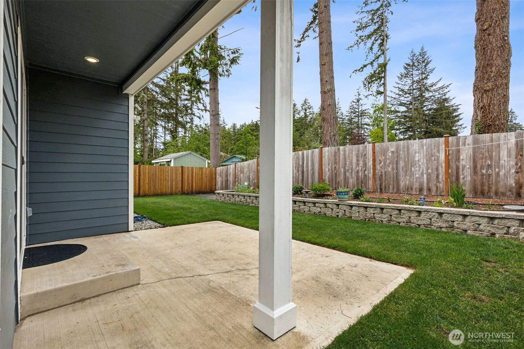 367 Briar Lane S