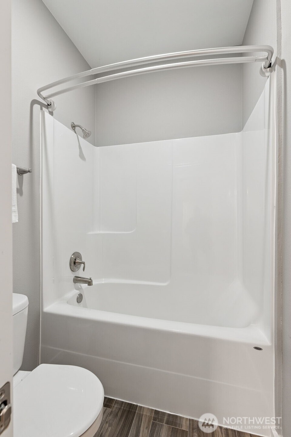 Tenino, Washington 98589, United States, 4 Bedrooms Bedrooms, ,3 BathroomsBathrooms,Residential,Contingent,132688