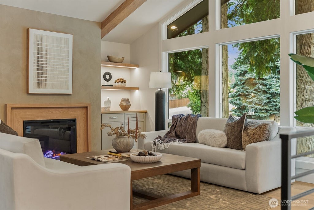 Photo of 14313 116th Place NE, Kirkland, WA 98034 (MLS # 2583313)