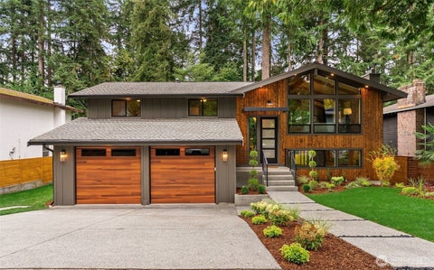 Photo of 14313 116th Place NE, Kirkland, WA 98034 (MLS # 2583313)