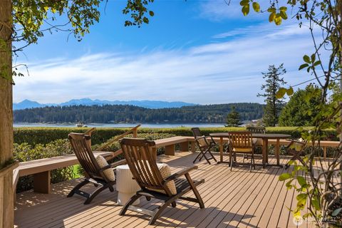 Photo of 14735 Henderson Road NE, Bainbridge Island, WA 98110 (MLS # 2490008)