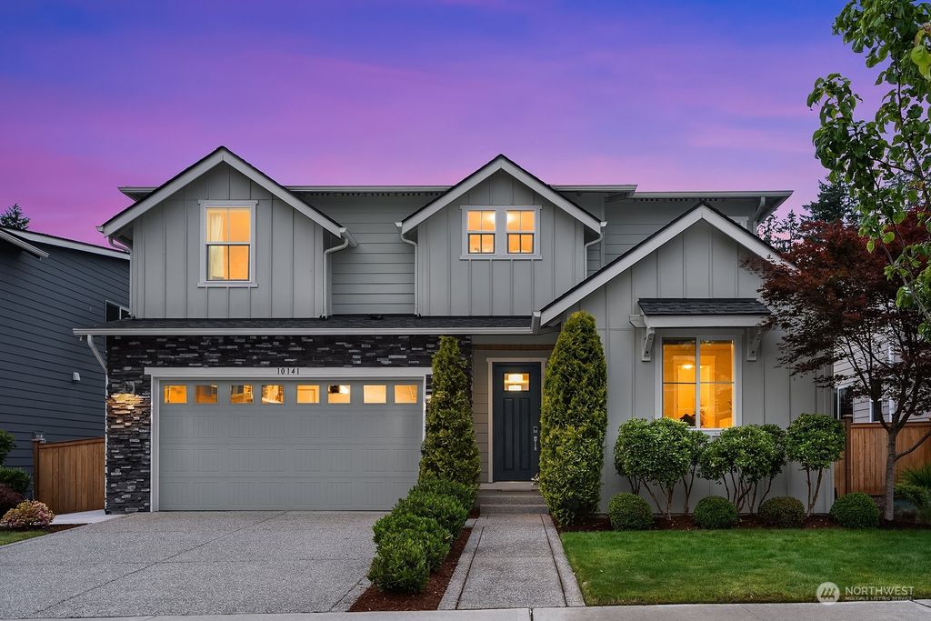 Photo of 10141 134th Place NE, Kirkland, WA 98033 (MLS # 2074814)