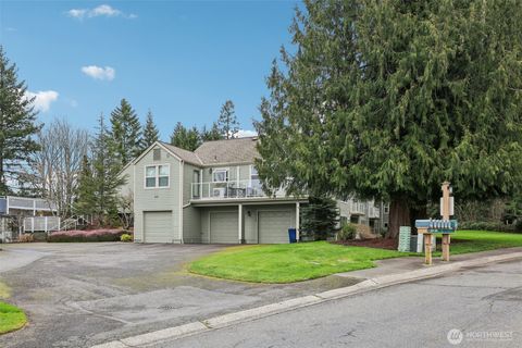 Photo of 22142 SE 40th Lane #1121, Issaquah, WA 98029 (MLS # 2482618)