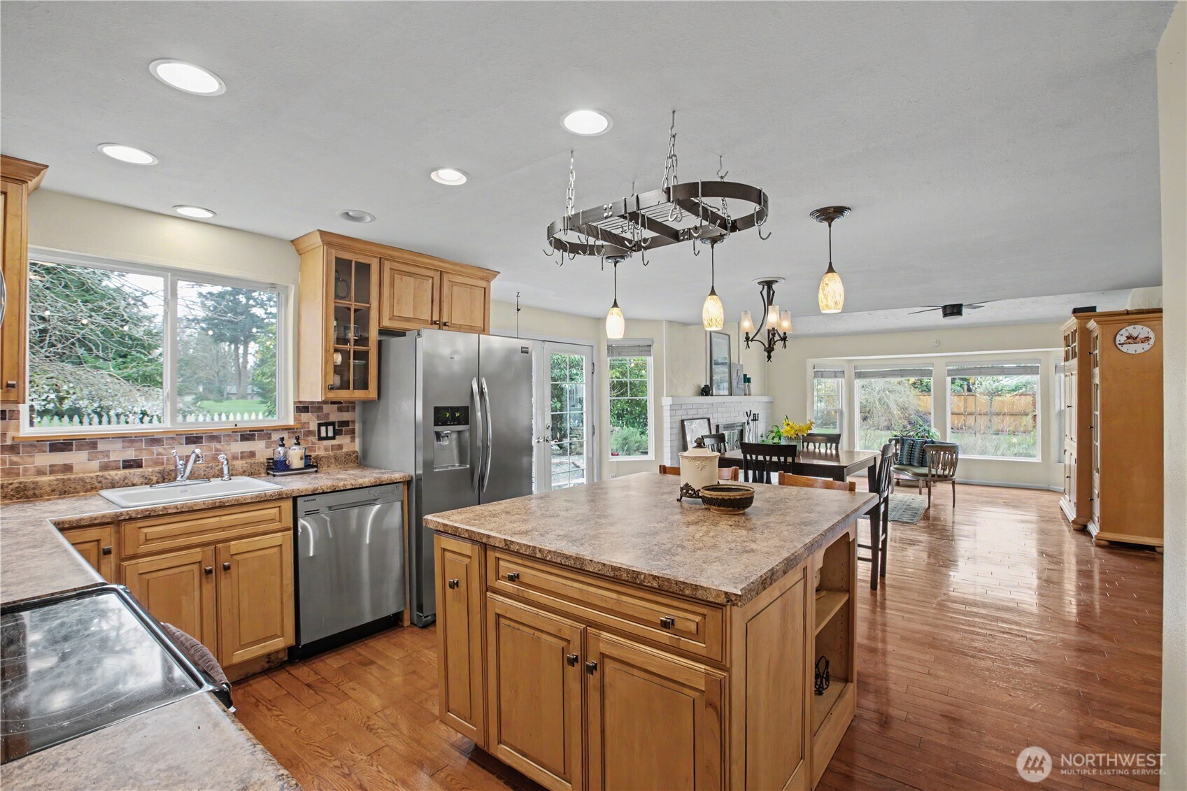 8002 Sapphire Drive SW