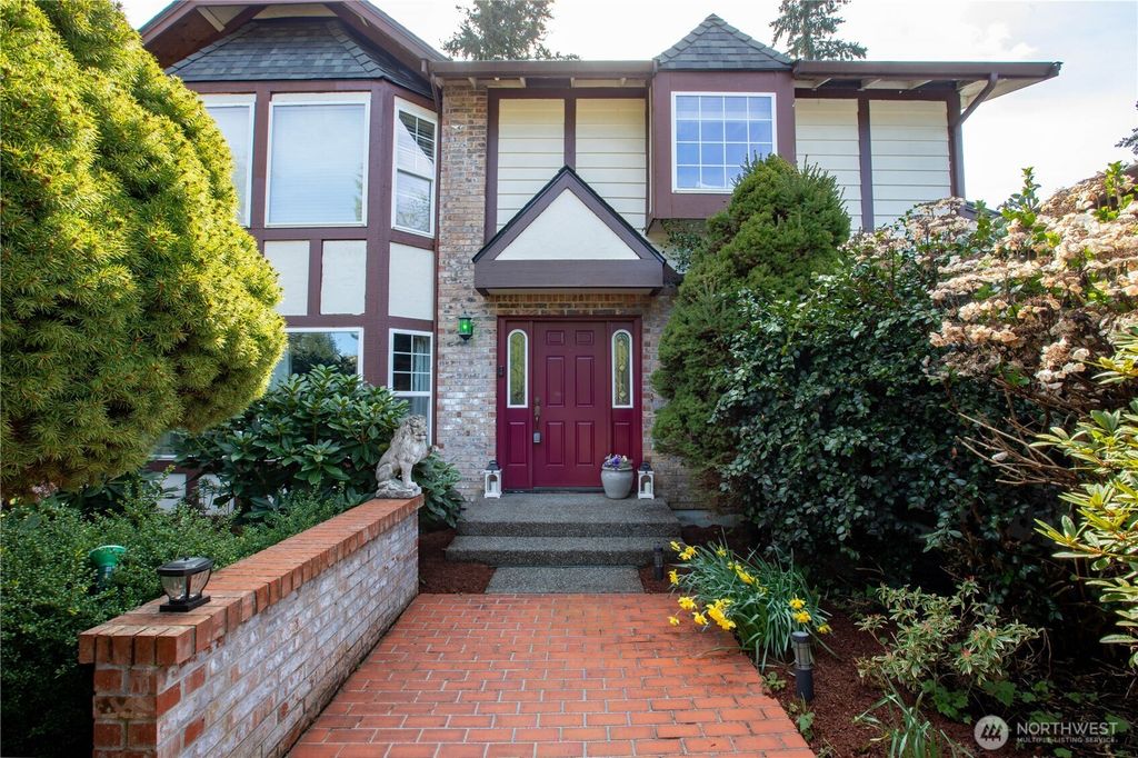 Photo of 8002 Sapphire Drive SW, Lakewood, WA 98498 (MLS # 2502129)