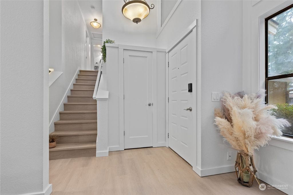 Photo of 30126 29th Avenue S, Federal Way, WA 98003 (MLS # 2299956)