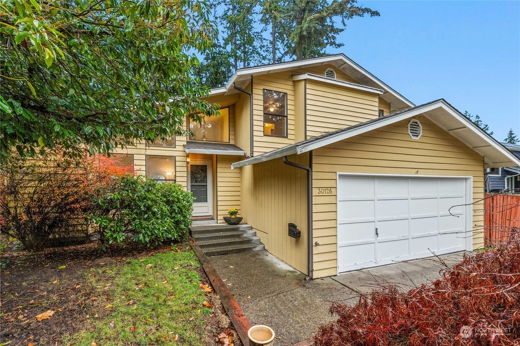 Photo of 30126 29th Avenue S, Federal Way, WA 98003 (MLS # 2299956)