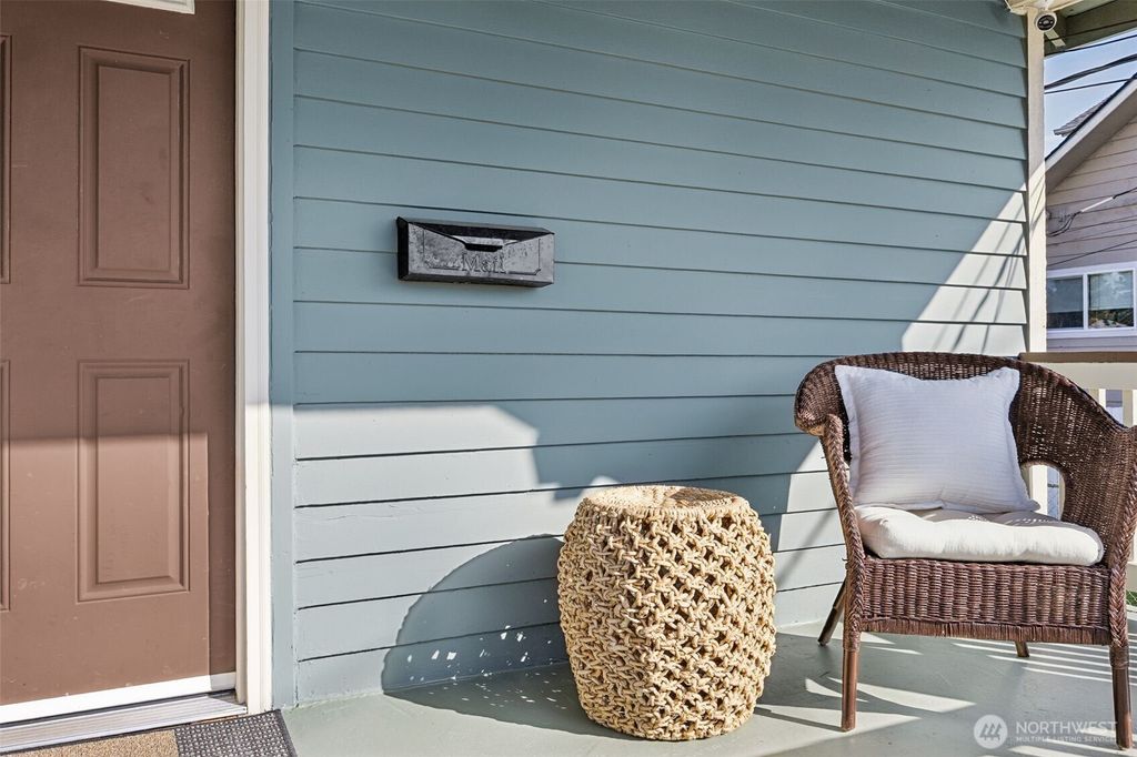 Photo of 1511 S 40th Street, Tacoma, WA 98418 (MLS # 2487186)