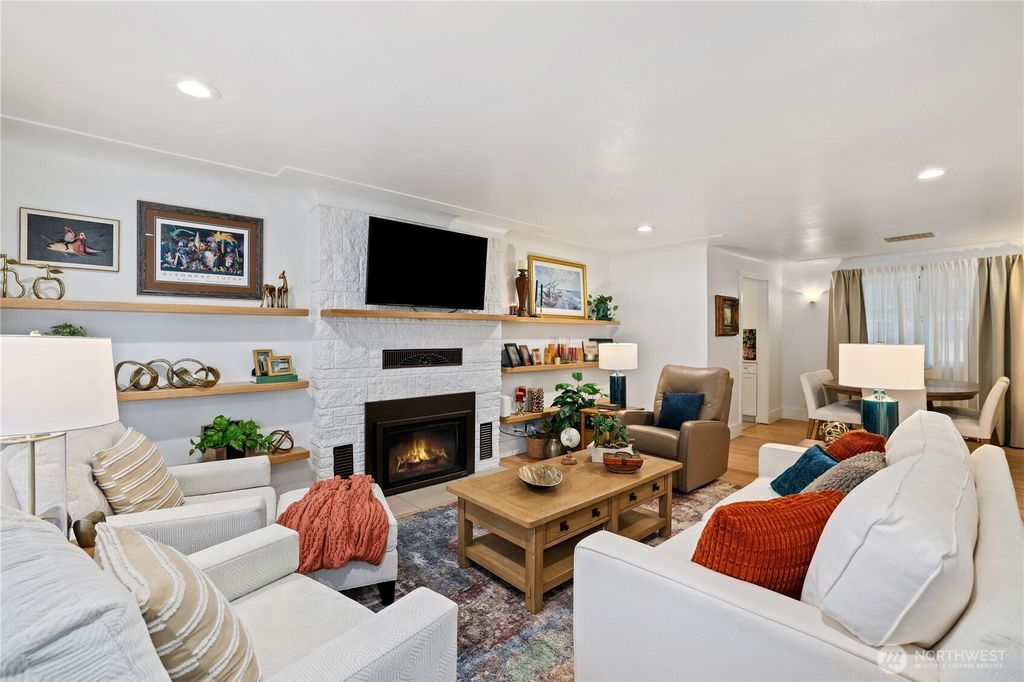 Photo of 1215 Stillwell Street NE, Olympia, WA 98516 (MLS # 2502727)