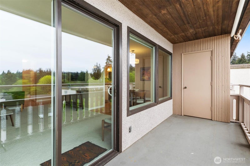 1110 5th Avenue S 402