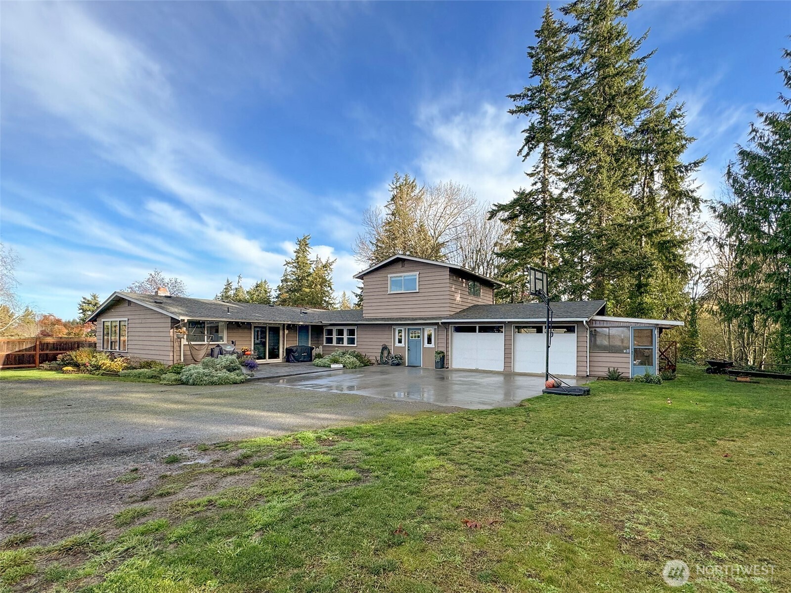 242 Agnew Parkway