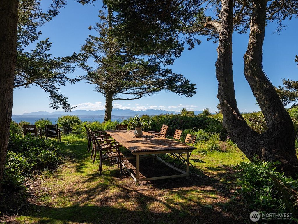 Photo of 702 Cathedral Drive, Coupeville, WA 98239 (MLS # 2517441)