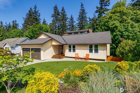 Photo of 7280 44th Place W, Mukilteo, WA 98275 (MLS # 2527399)