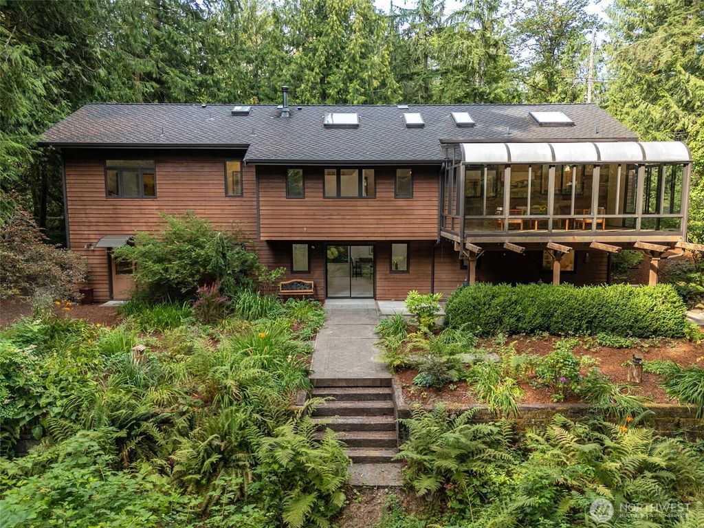 Photo of 26537 SE 224 Street, Maple Valley, WA 98038 (MLS # 2415521)