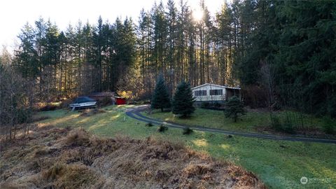 225 Magnus Road Onalaska WA 98570