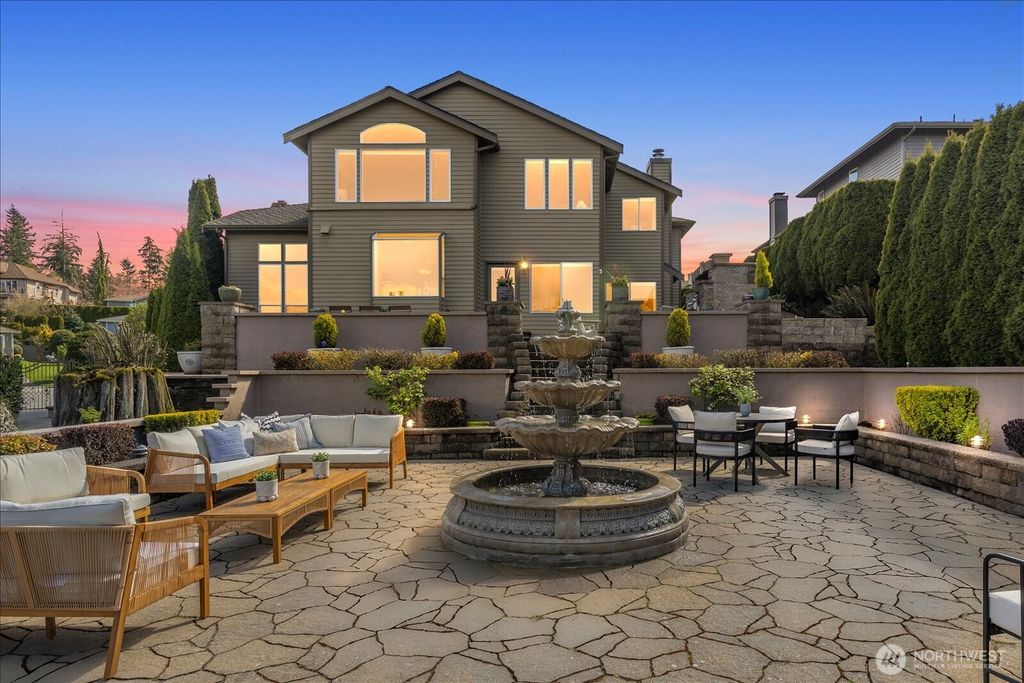 Photo of 2408 55th Street SW, Everett, WA 98203 (MLS # 2506768)