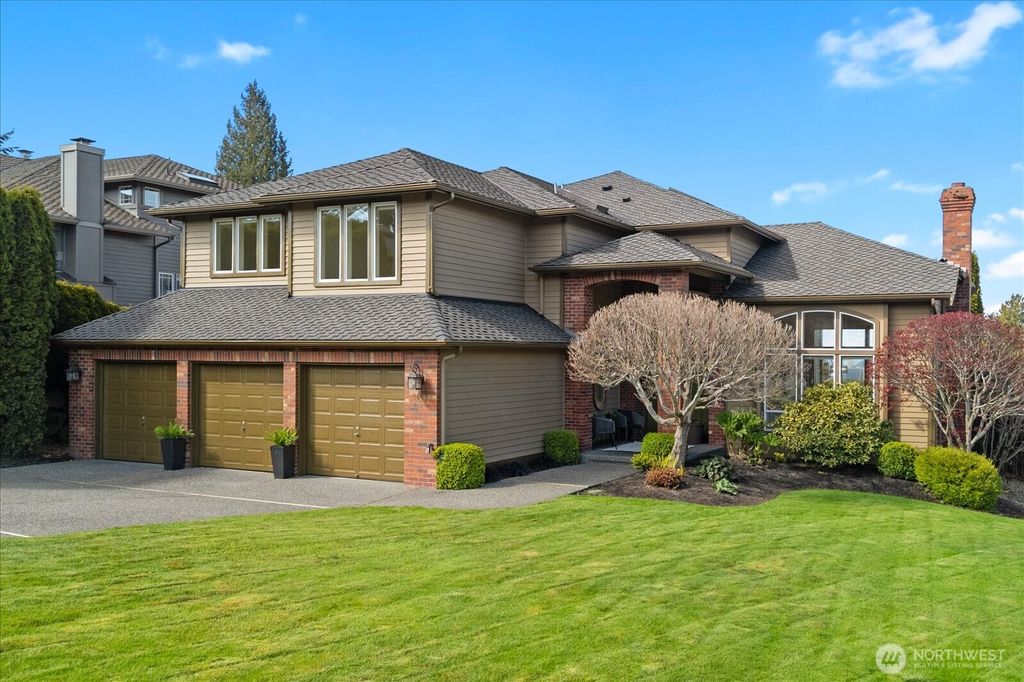 Photo of 2408 55th Street SW, Everett, WA 98203 (MLS # 2506768)