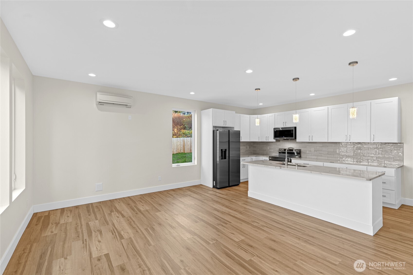 8612 37th Avenue S A