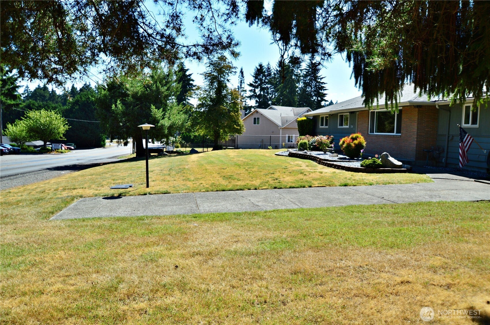 5202 96th Street E