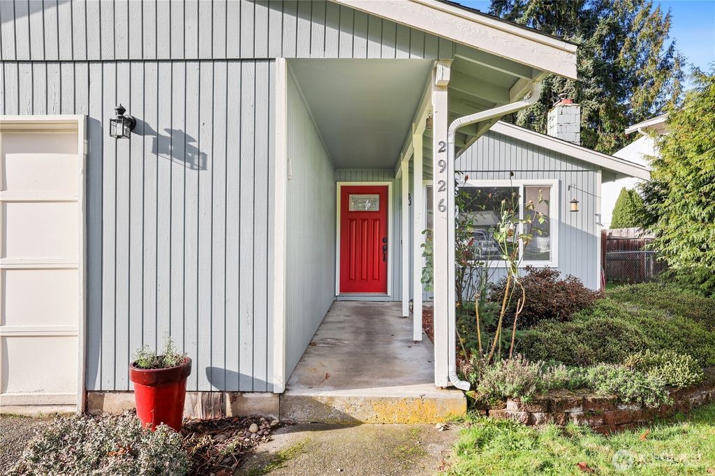 Photo of 2926 Greenwood Court S, Puyallup, WA 98374 (MLS # 2456517)