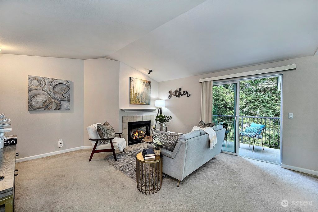 Photo of 4316 W Lake Sammamish Parkway SE #H 304, Issaquah, WA 98027 (MLS # 2064892)