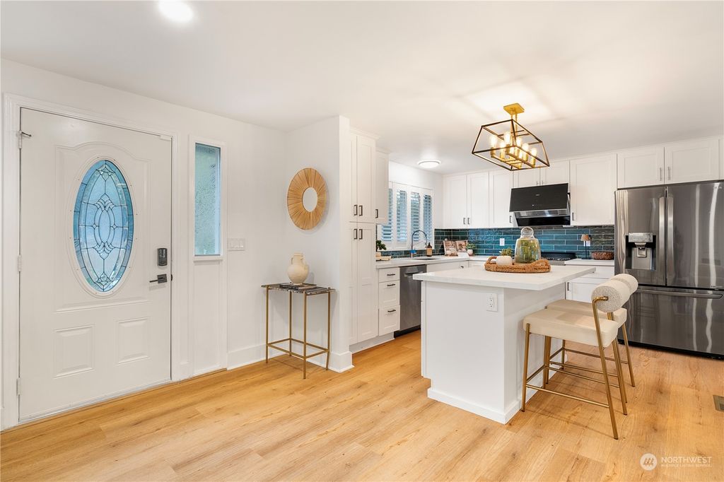 Photo of 12807 NE 146th Place, Woodinville, WA 98072 (MLS # 2301591)