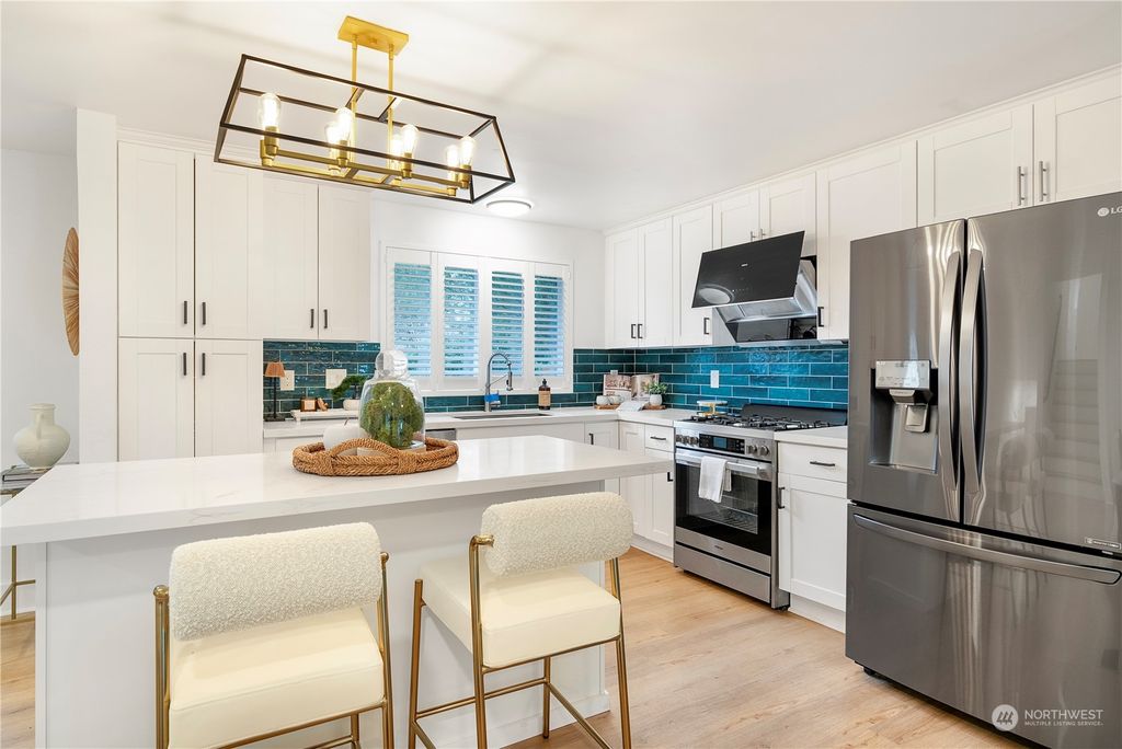 Photo of 12807 NE 146th Place, Woodinville, WA 98072 (MLS # 2301591)