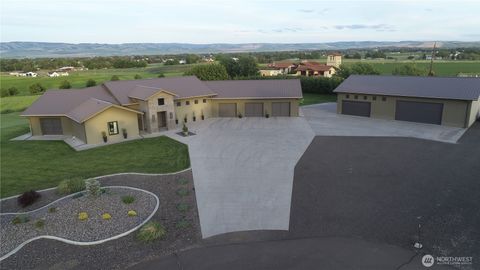 Photo of 63 Starview Place, Walla Walla, WA 99362 (MLS # 2384401)