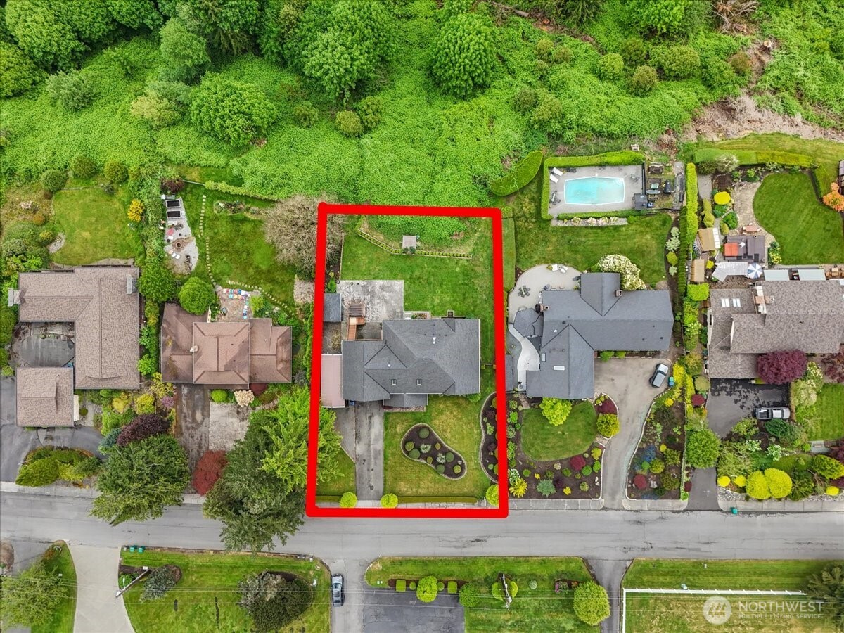 Snohomish, Washington, 98290, United States, 4 Bedrooms Bedrooms, ,4 BathroomsBathrooms,Residential,Active,2051945