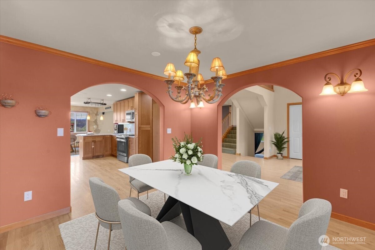 Snohomish, Washington, 98290, United States, 4 Bedrooms Bedrooms, ,4 BathroomsBathrooms,Residential,Active,2051945