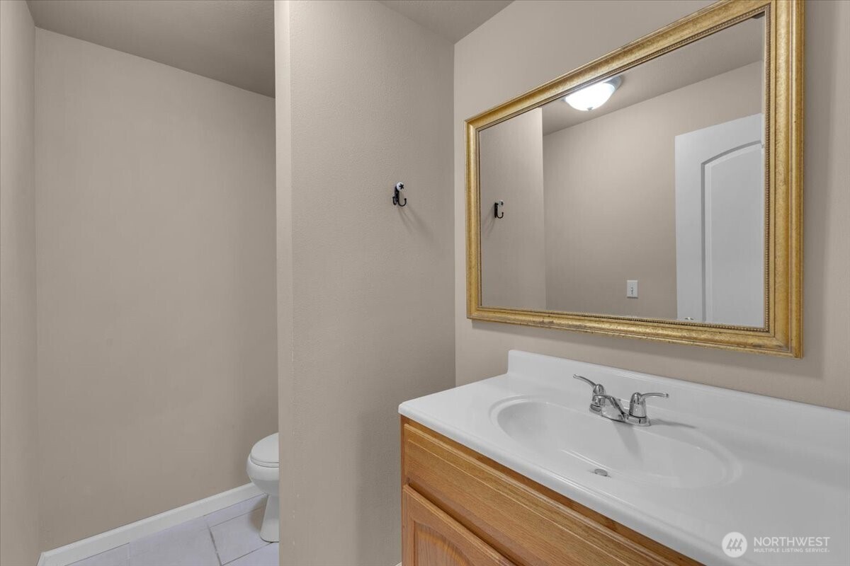 Snohomish, Washington, 98290, United States, 4 Bedrooms Bedrooms, ,4 BathroomsBathrooms,Residential,Active,2051945