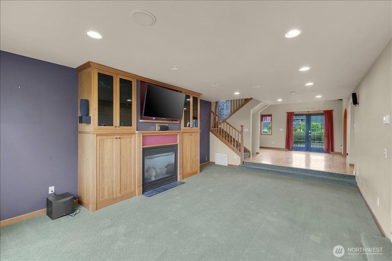 5819 Northridge Drive