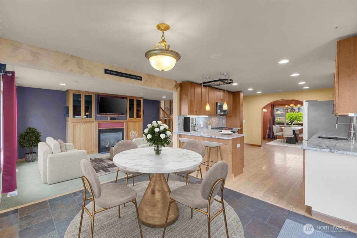 Snohomish, Washington, 98290, United States, 4 Bedrooms Bedrooms, ,4 BathroomsBathrooms,Residential,Active,2051945