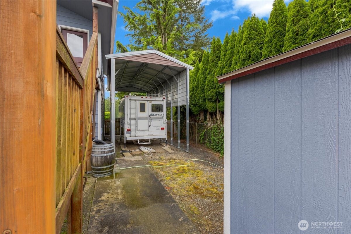 Snohomish, Washington, 98290, United States, 4 Bedrooms Bedrooms, ,4 BathroomsBathrooms,Residential,Active,2051945