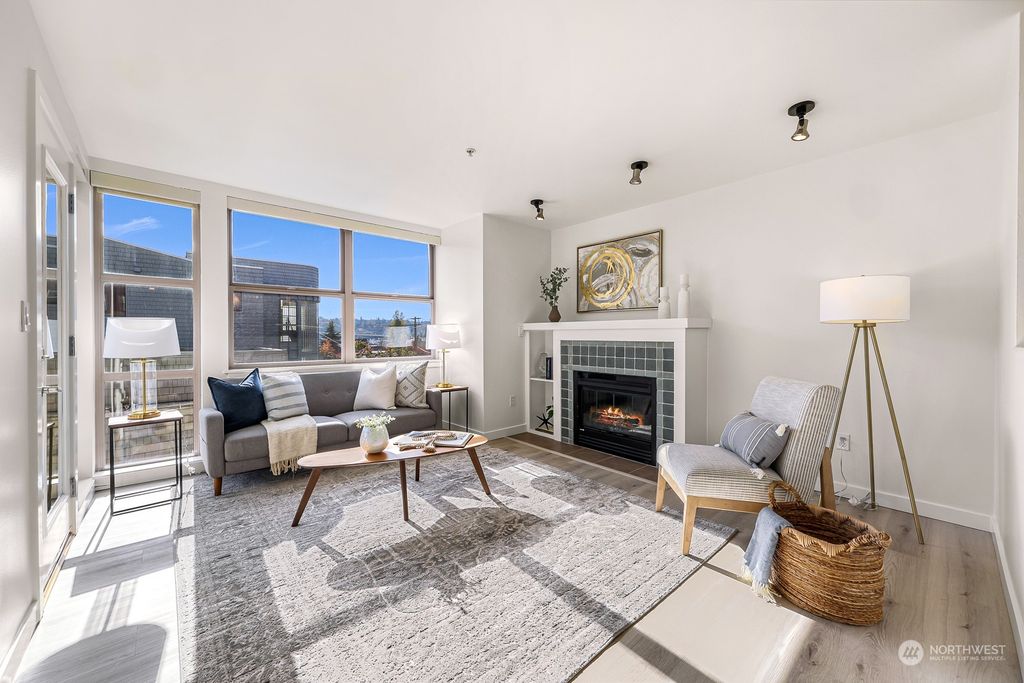 Photo of 1310 N Lucas Place #302, Seattle, WA 98103 (MLS # 2304725)