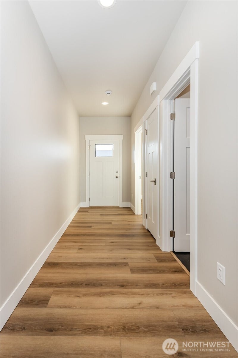 400 E Heatherstone Court