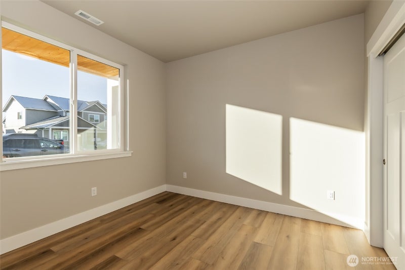 400 E Heatherstone Court