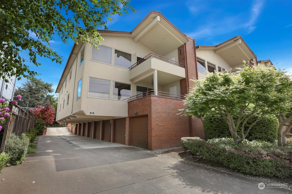 Photo of 325 3rd Avenue S #203, Edmonds, WA 98020 (MLS # 2240040)