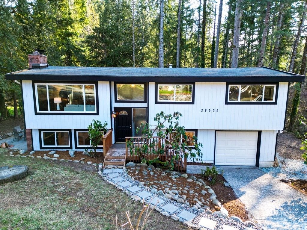 Photo of 28535 SE 228th Street, Maple Valley, WA 98038 (MLS # 2037937)