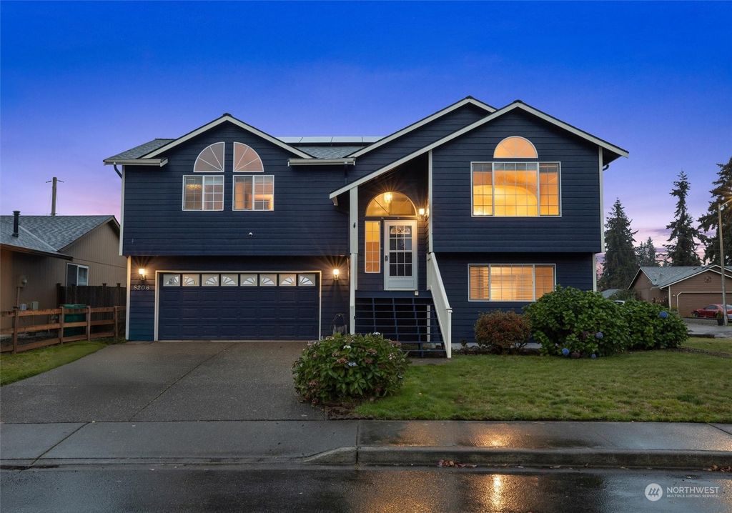 Photo of 8206 63rd Drive, Marysville, WA 98270 (MLS # 2302766)