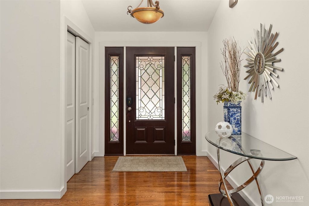 Photo of 4712 125th Avenue SE, Bellevue, WA 98006 (MLS # 2510840)