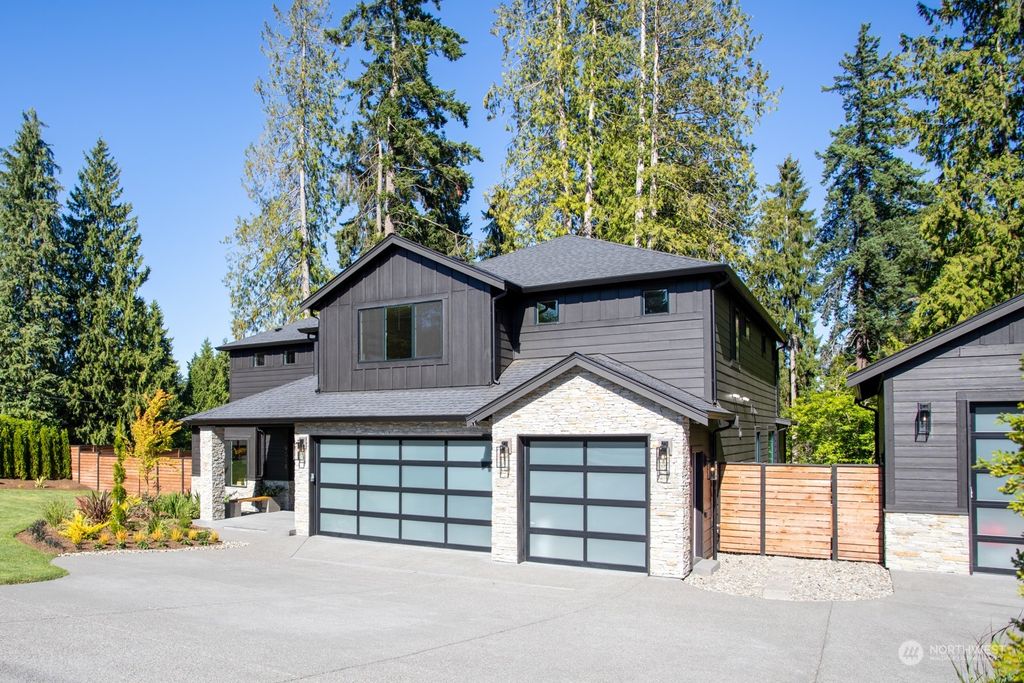 Photo of 19018 92nd Avenue NE, Bothell, WA 98011 (MLS # 2141570)