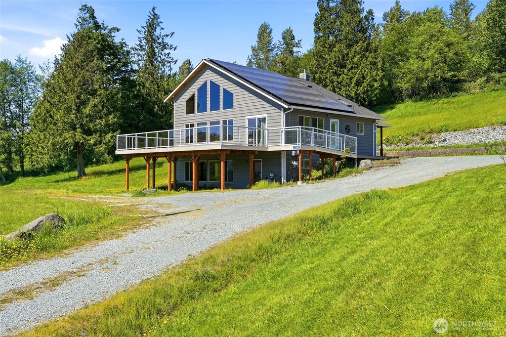 Photo of 23667 DaLacey Lane, Mount Vernon, WA 98274 (MLS # 2525052)