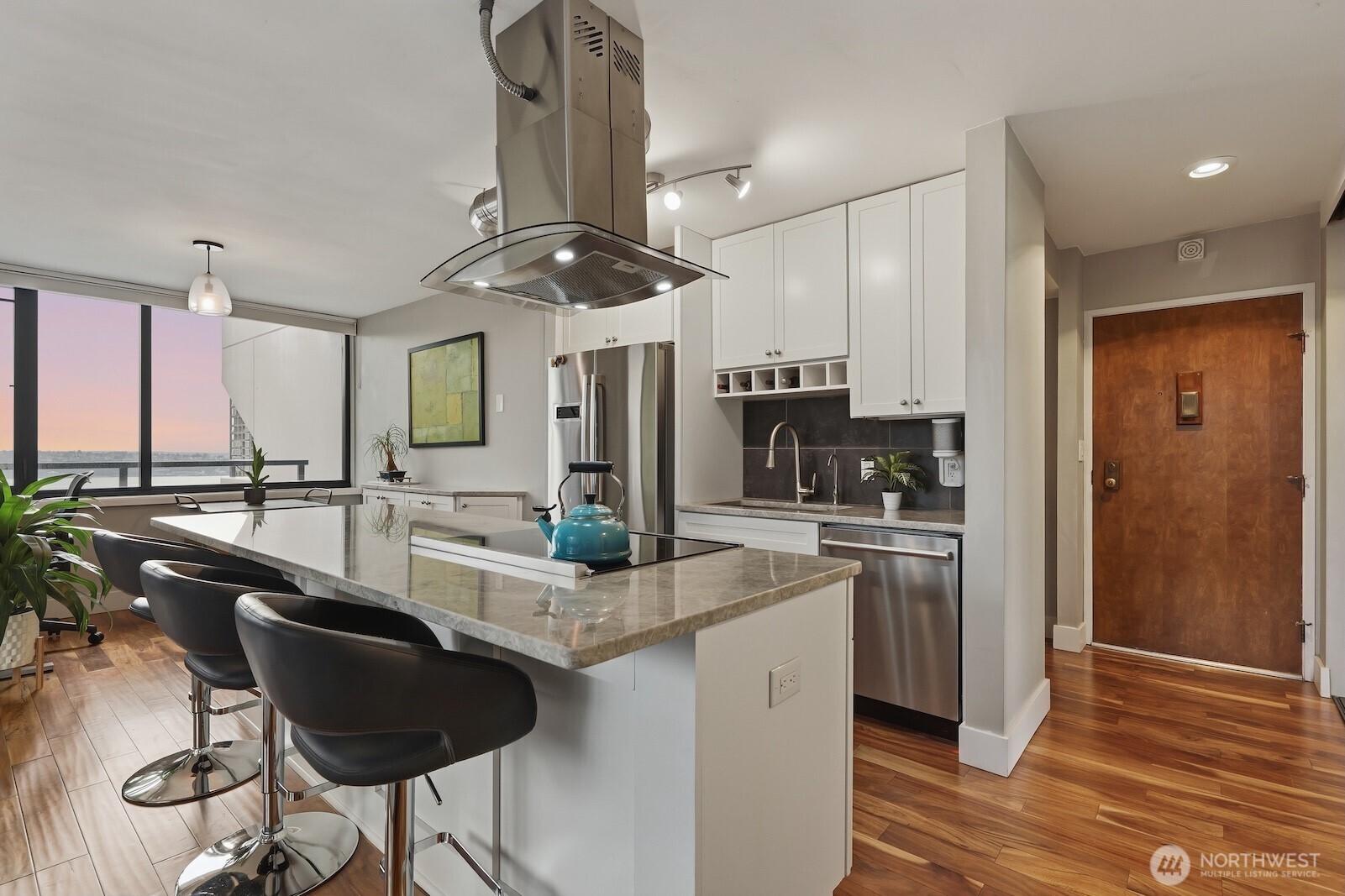 2100 3rd Avenue 2601