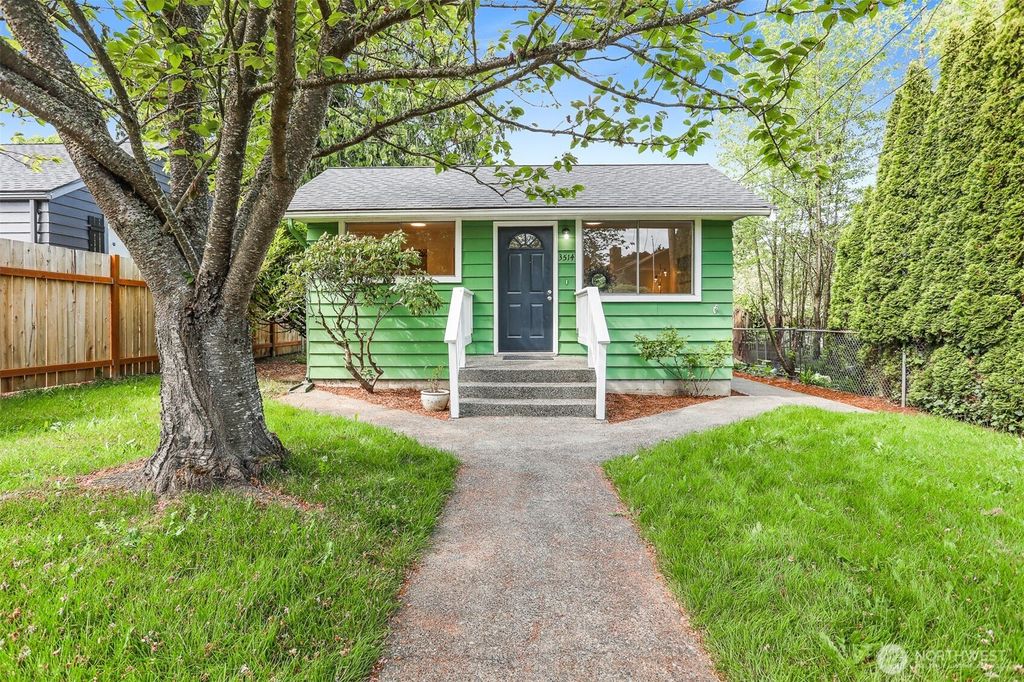 Photo of 3514 SW 99th Street, Seattle, WA 98126 (MLS # 2371991)